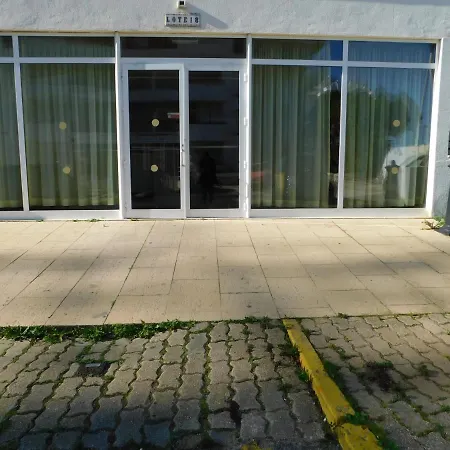 Апартаменты Encosta Do Vau