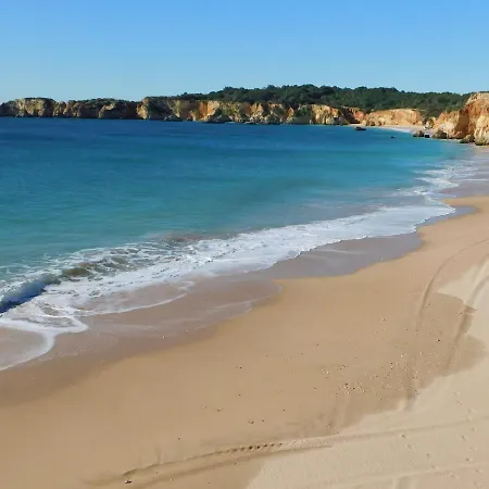 Encosta Do Vau Апартаменты Портиман